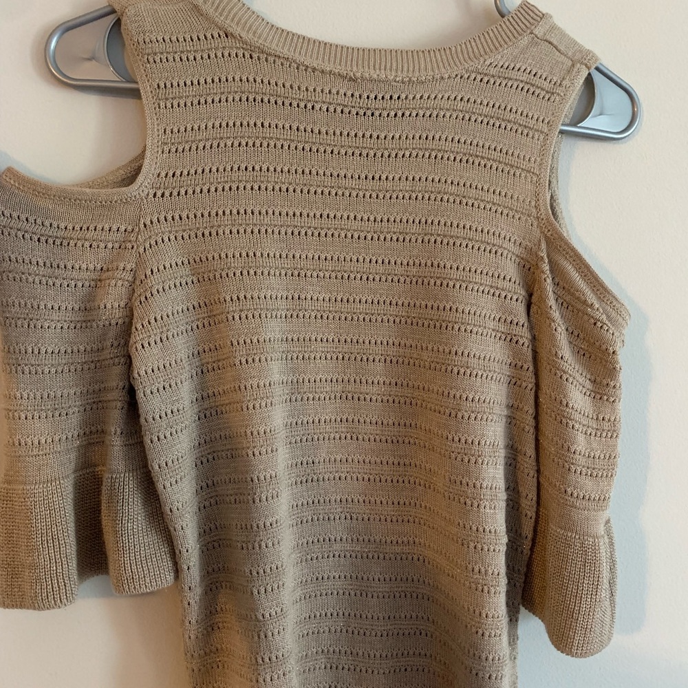 apt 9 sweater shoulder cut outs short sleeve top, tan and gold sparkles, size S